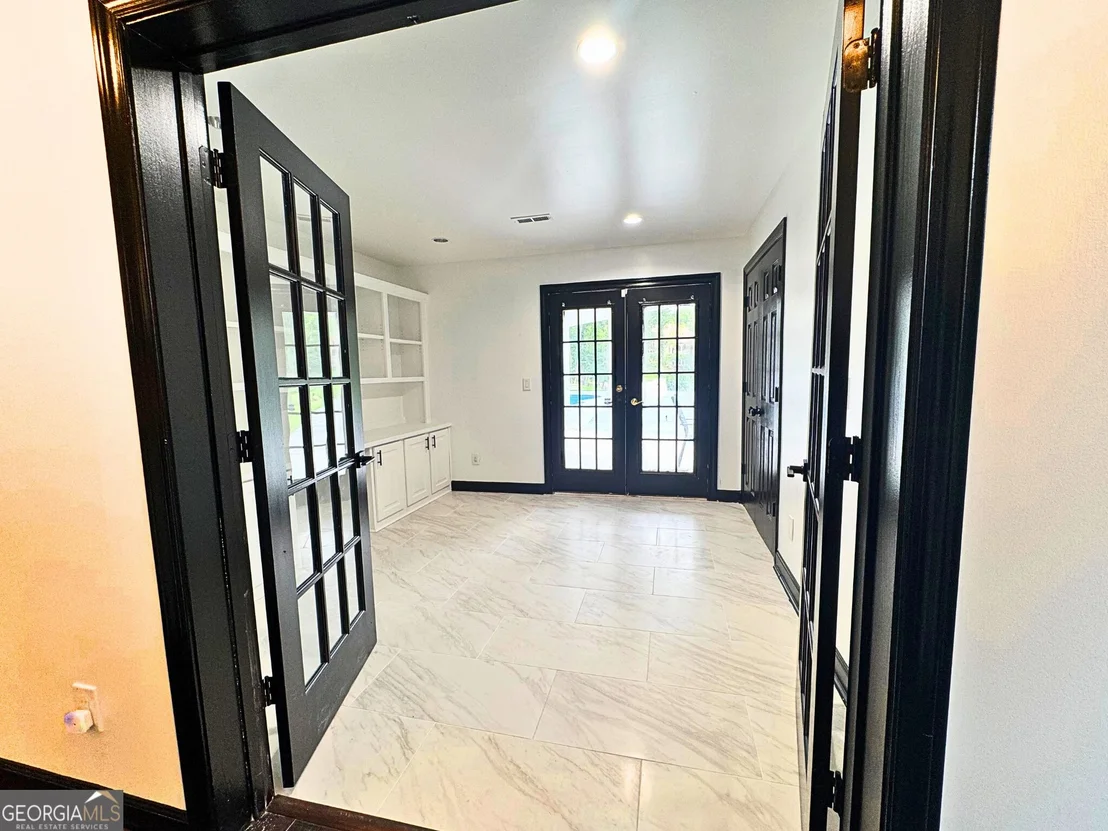 Photo of 302 Shadow Glen