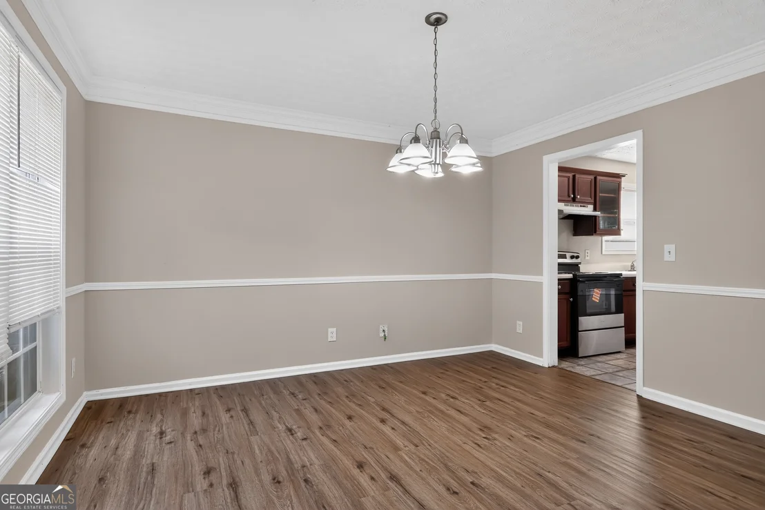 Photo of 2122 Silva Way