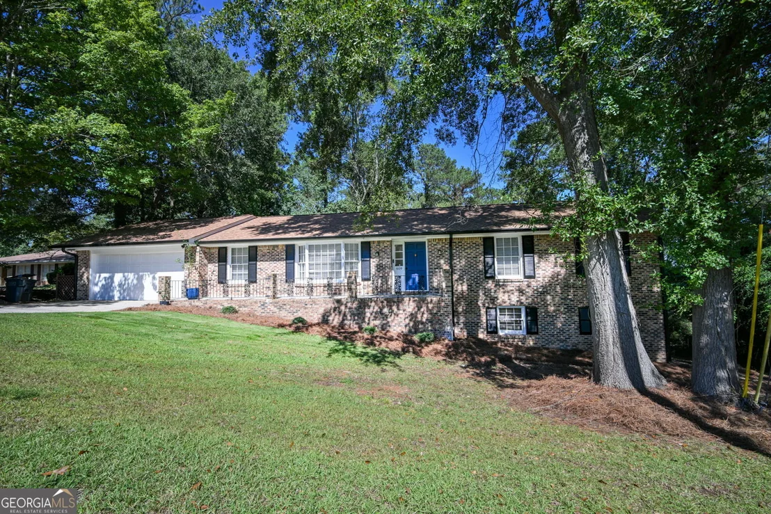 Photo of 641 Oak Drive NW
