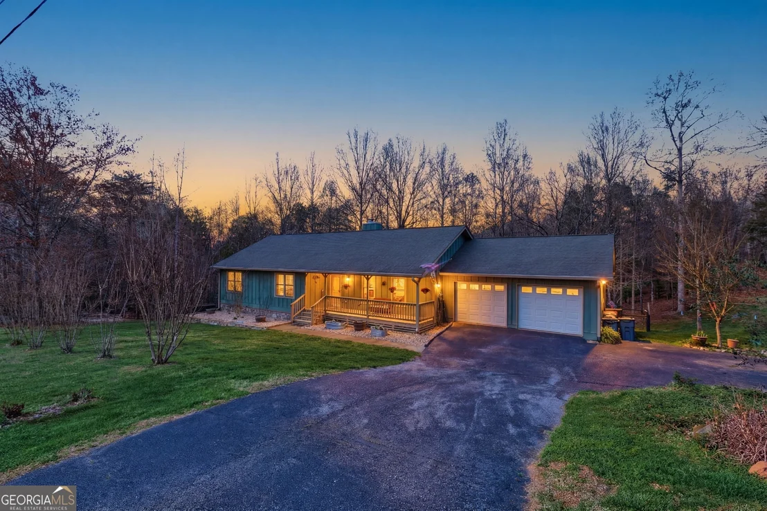 Photo of 498 Deer Track Road