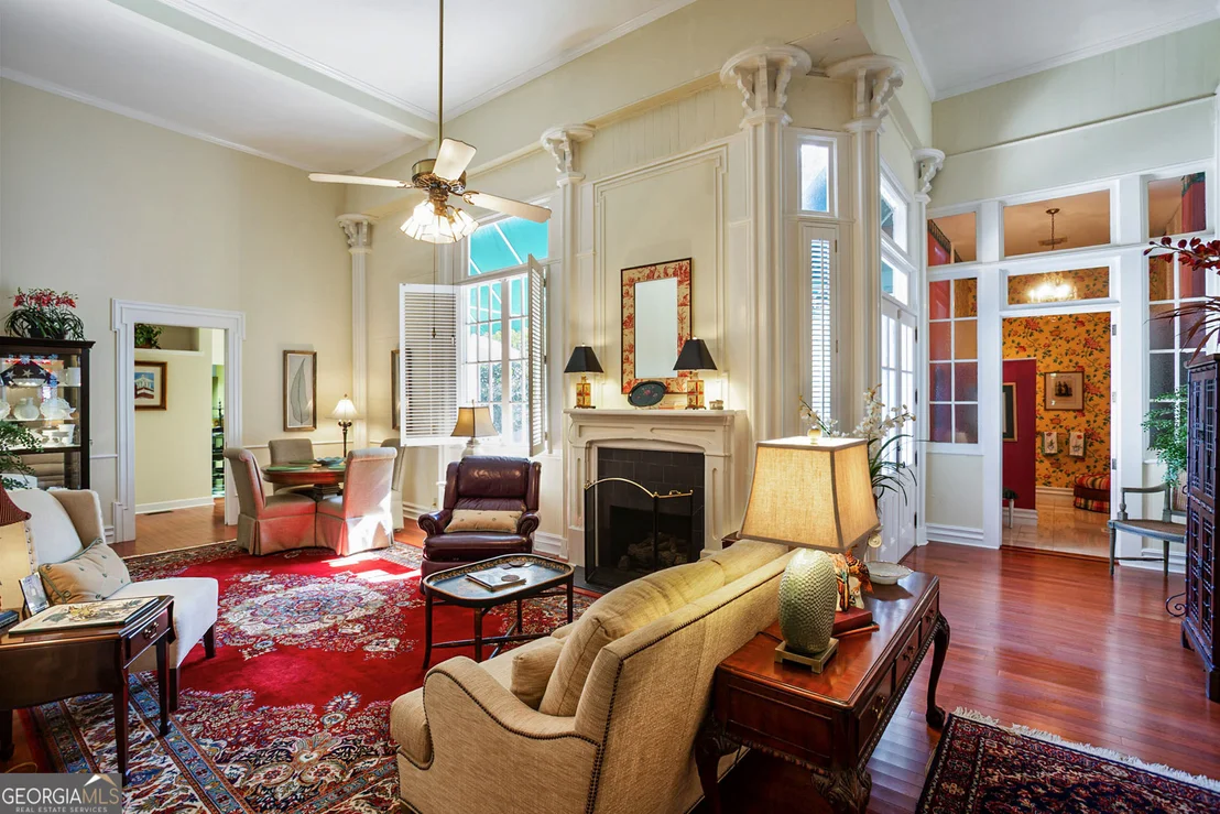 Photo of 534 W WEST BROAD Street