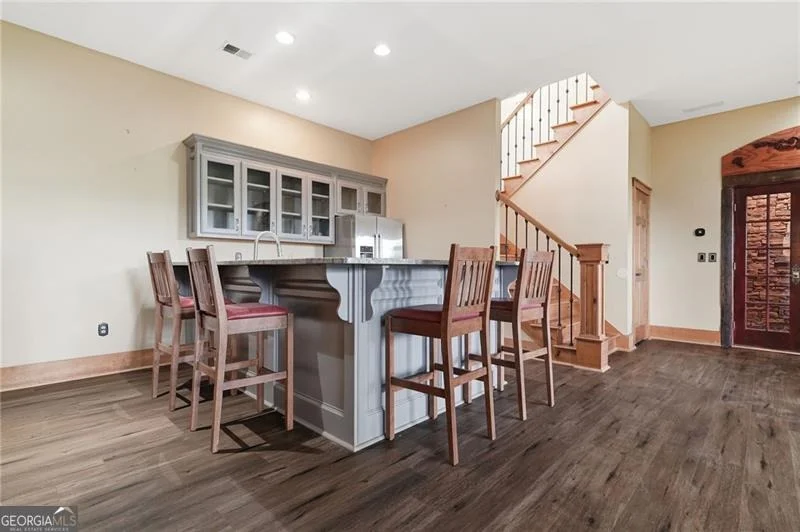 Photo of 861 Summit Drive