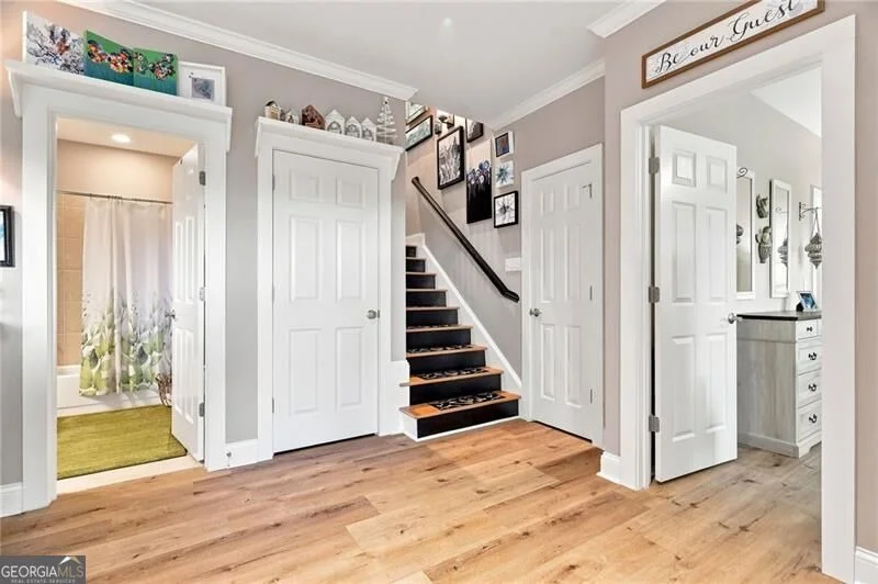 Photo of 1458 Valley View Drive