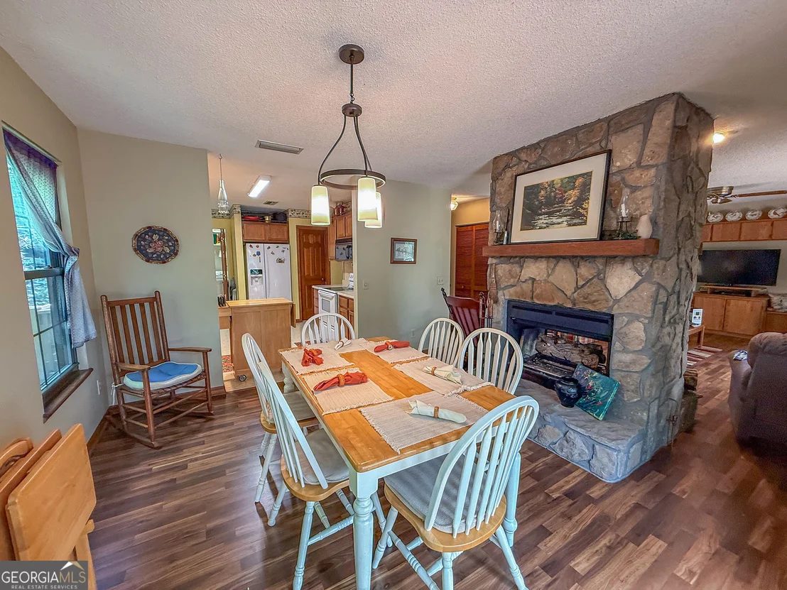 Photo of 195 Cedar Lane
