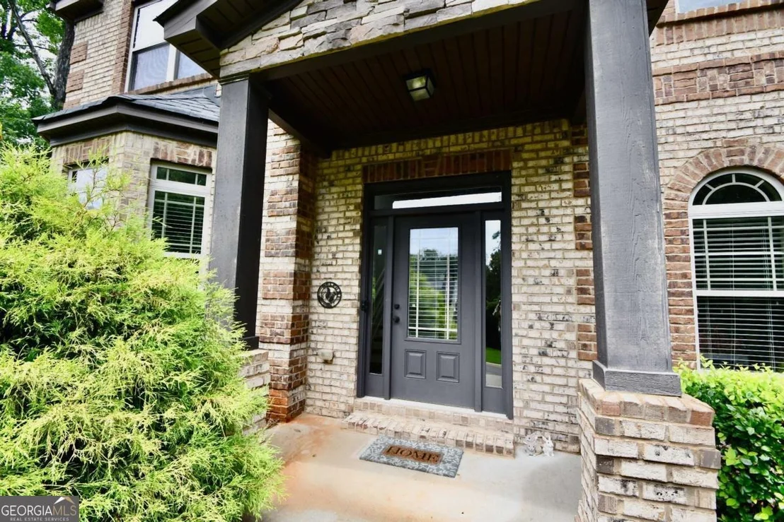 Photo of 1140 Riverhill Drive