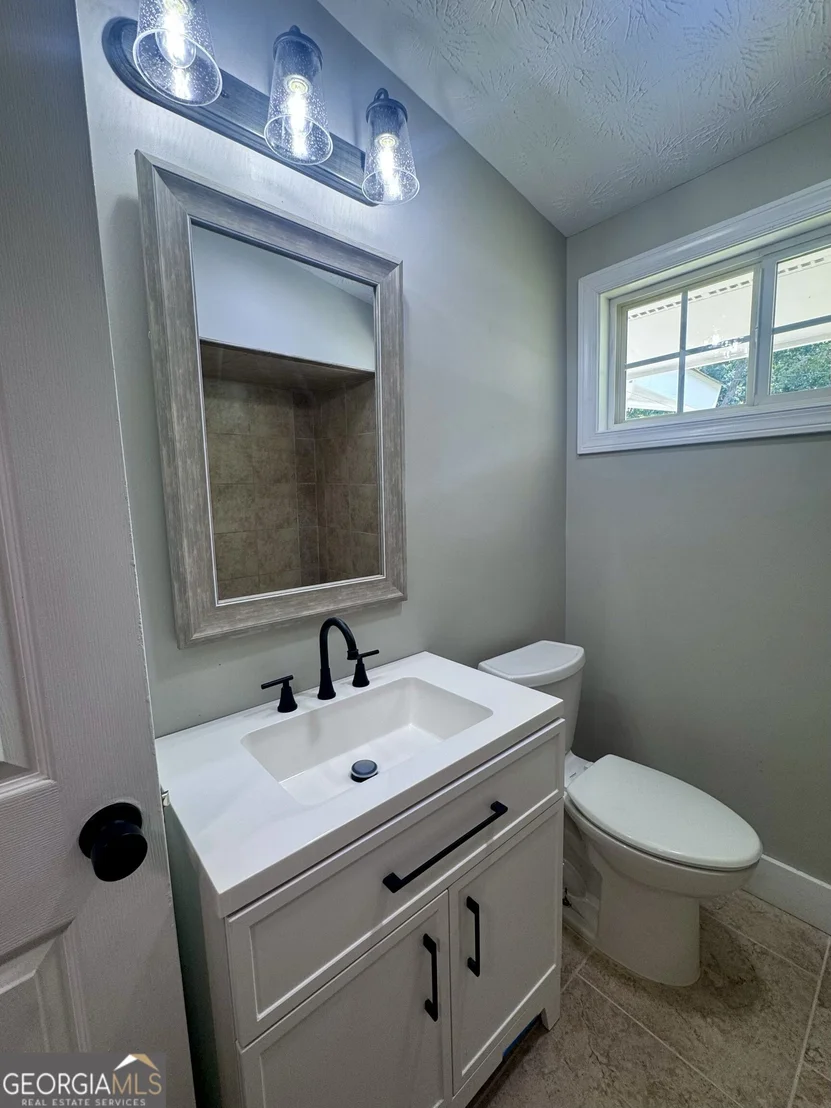 Photo of 855 Emerald Street