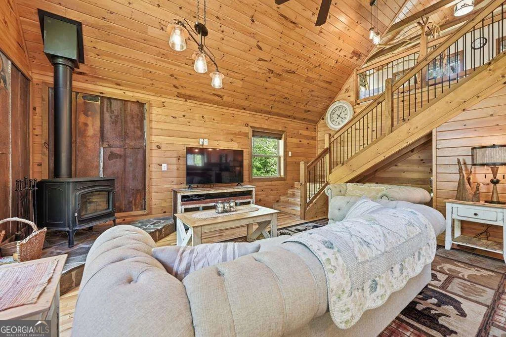 Photo of 106 Roaring Creek Lane