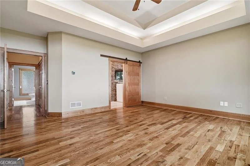 Photo of 861 Summit Drive