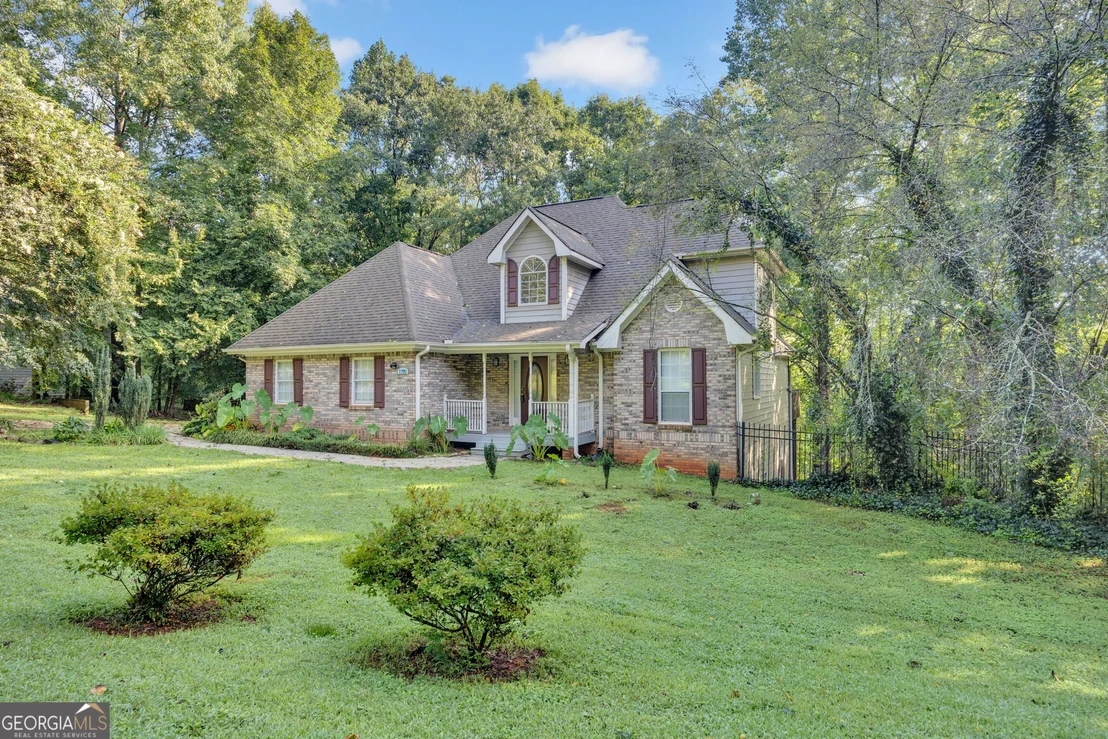 Photo of 1770 River Bluff Road