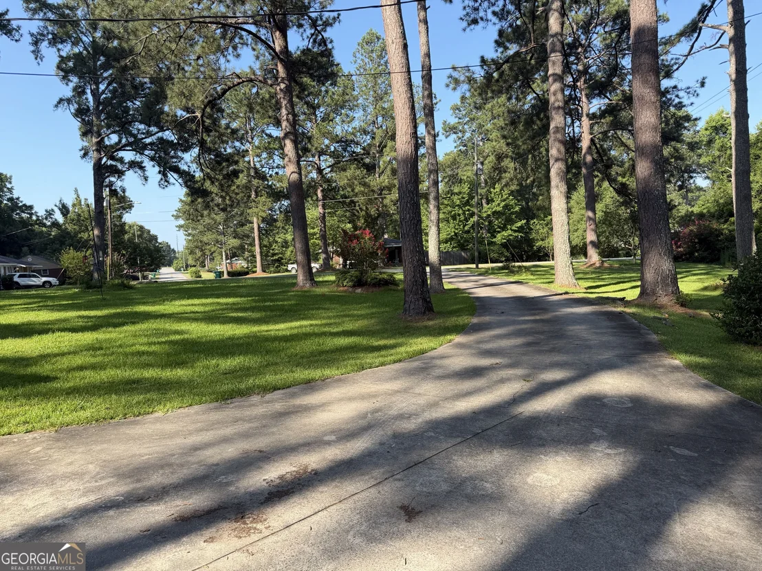 Photo of 57 brown Circle