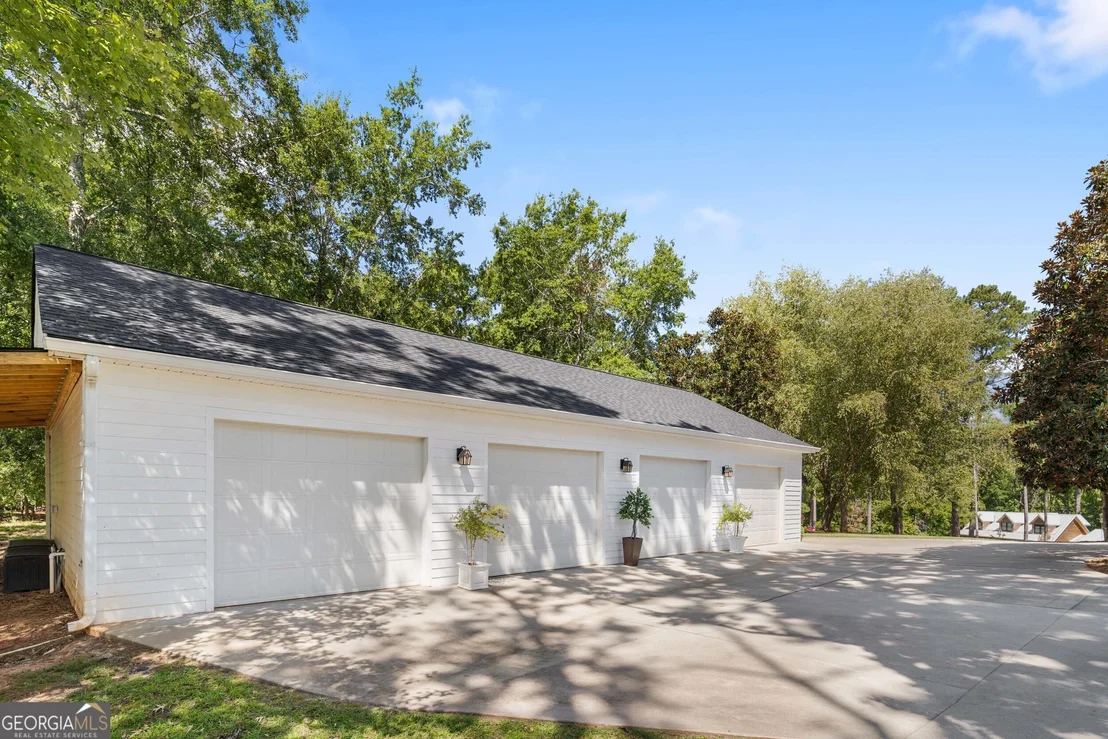 Photo of 1003 Mohawk Drive