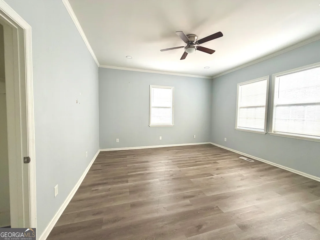 Photo of 40 Edgewood Avenue