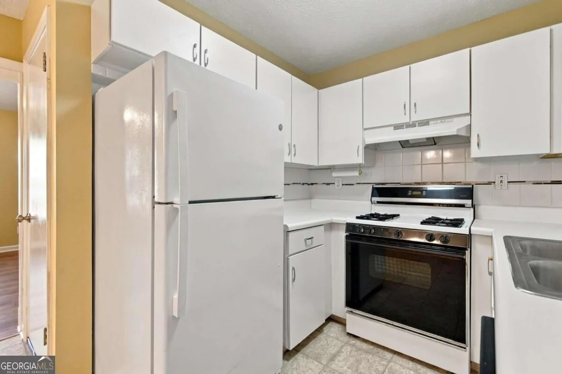 Photo of 115 Aztec Way SE
