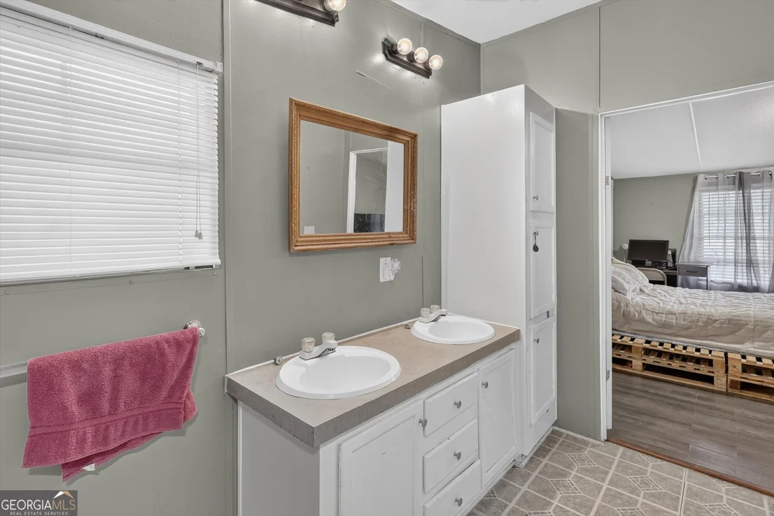 Photo of 2224 Howard Alexander Road