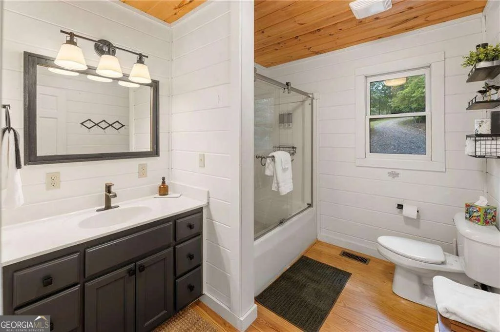 Photo of 120 Brookhaven Trail