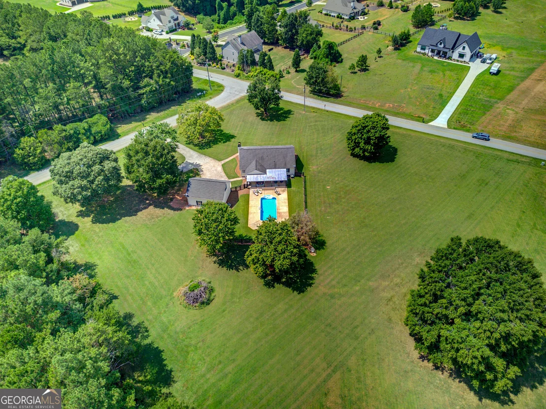 Photo of 15 Davis Road