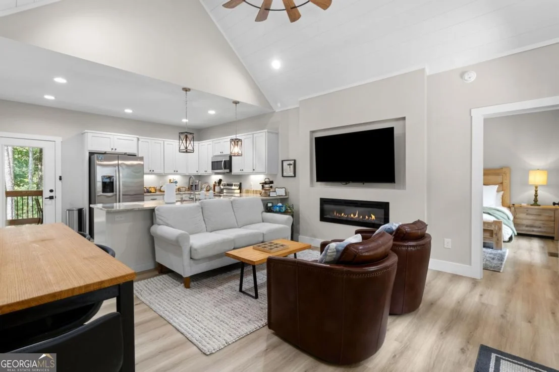 Photo of 1100 Zenith Trail