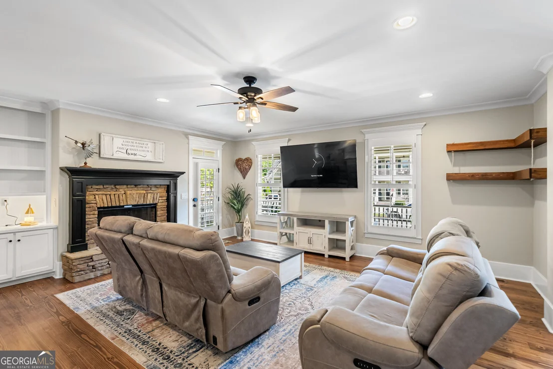 Photo of 719 Clubside Drive