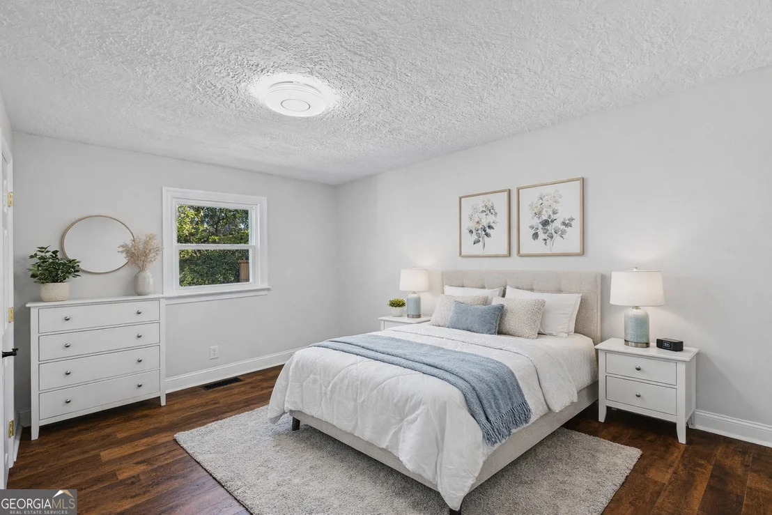 Photo of 1232 Hickman Road