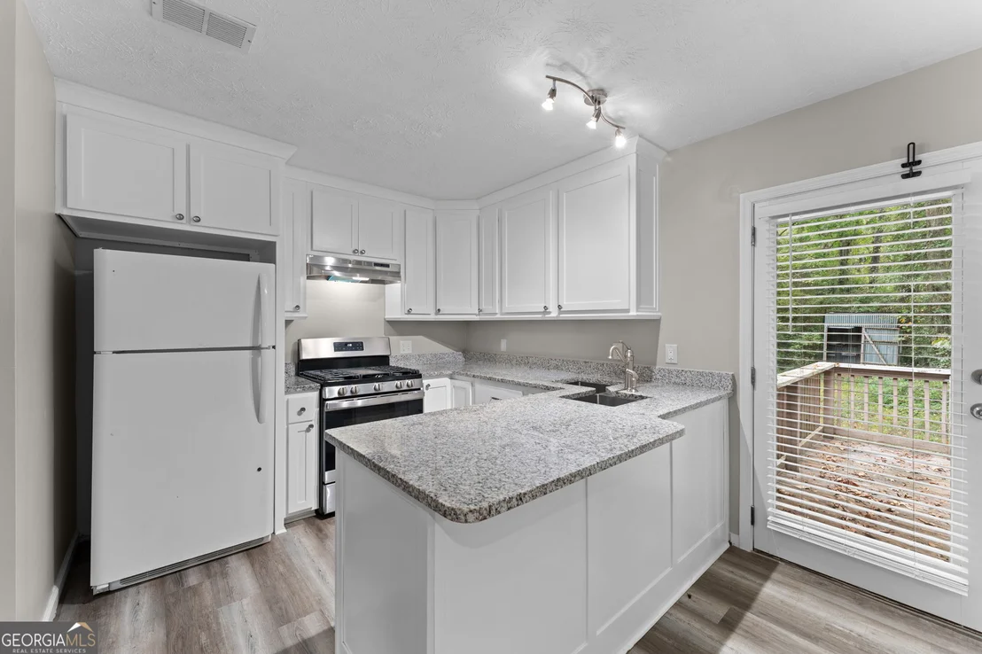 Photo of 494 Sunset Circle