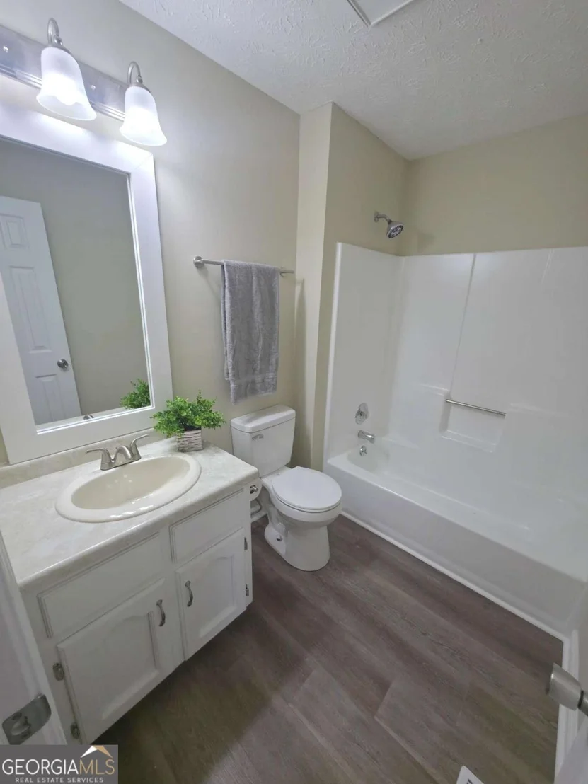 Photo of 177 Helen Drive NW