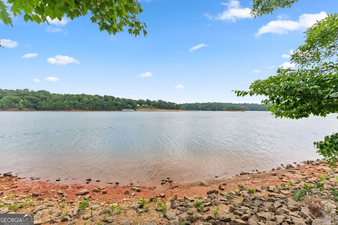 Photo of 2819 Point Overlook