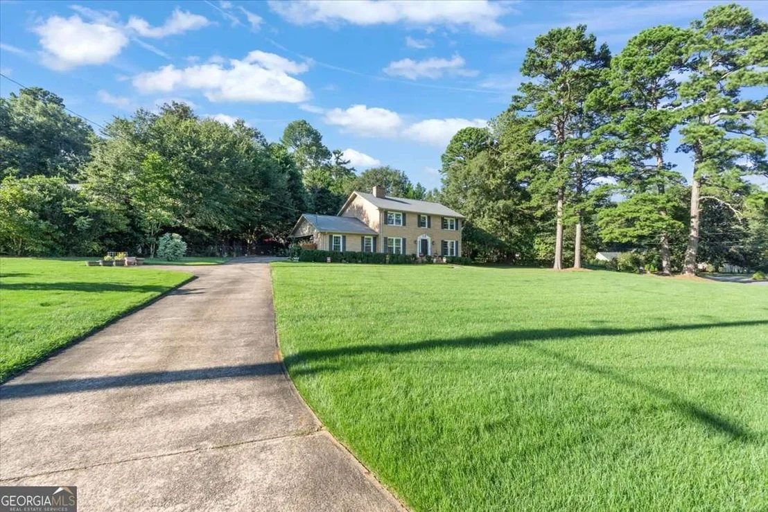 Photo of 200 CLIFTON Drive