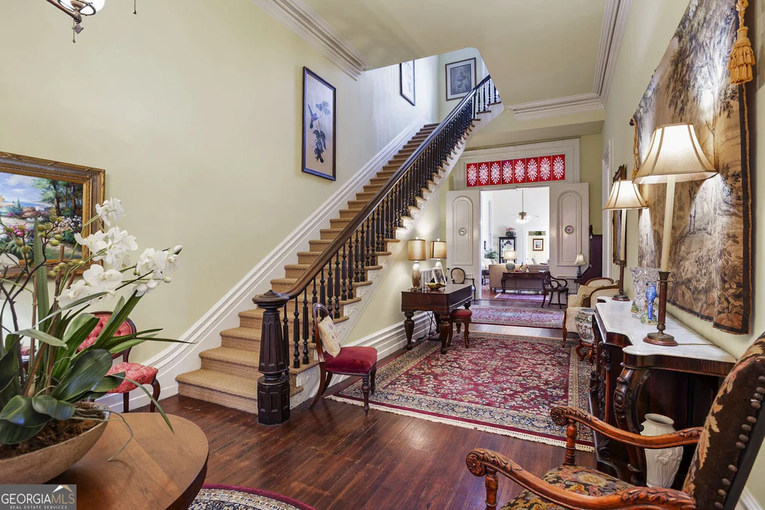 Photo of 534 W WEST BROAD Street