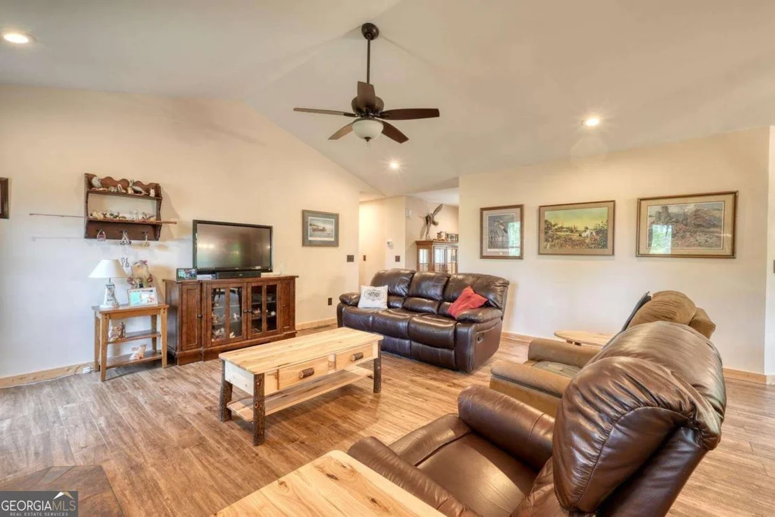 Photo of 366 Upper Fox Trail