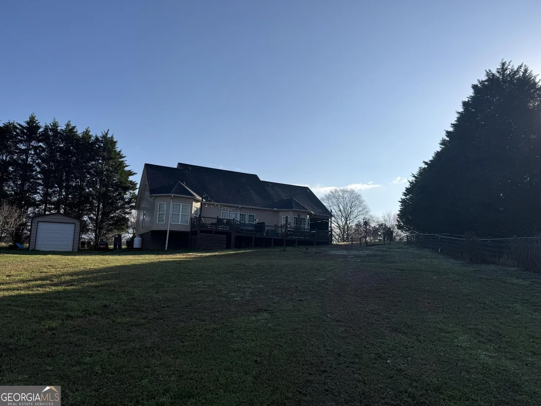 Photo of 2458 Post Road