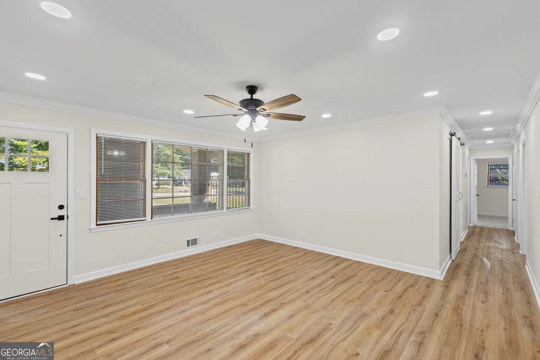 Photo of 2154 Silverdale Road