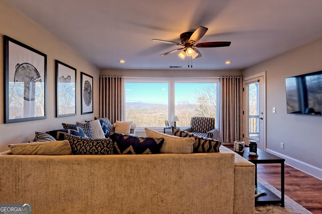 Photo of 916 Arbor Drive