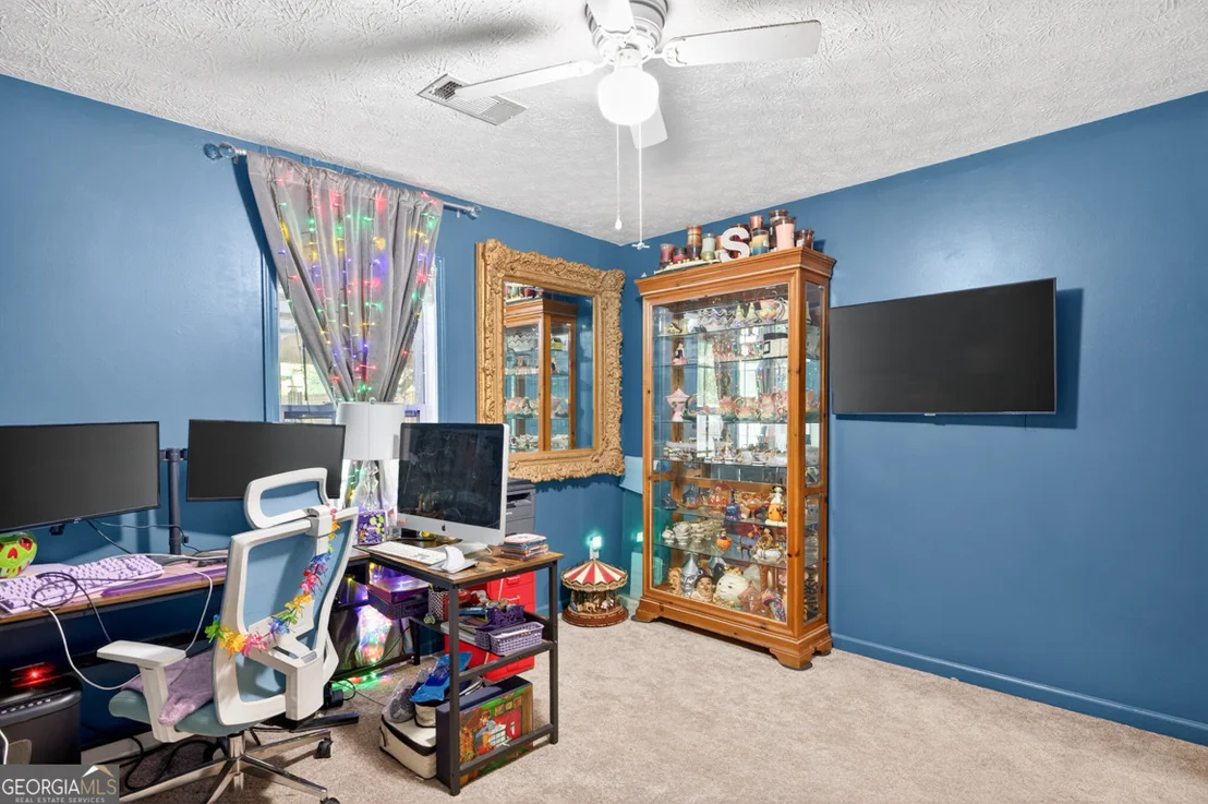 Photo of 353 Glenmoor Place