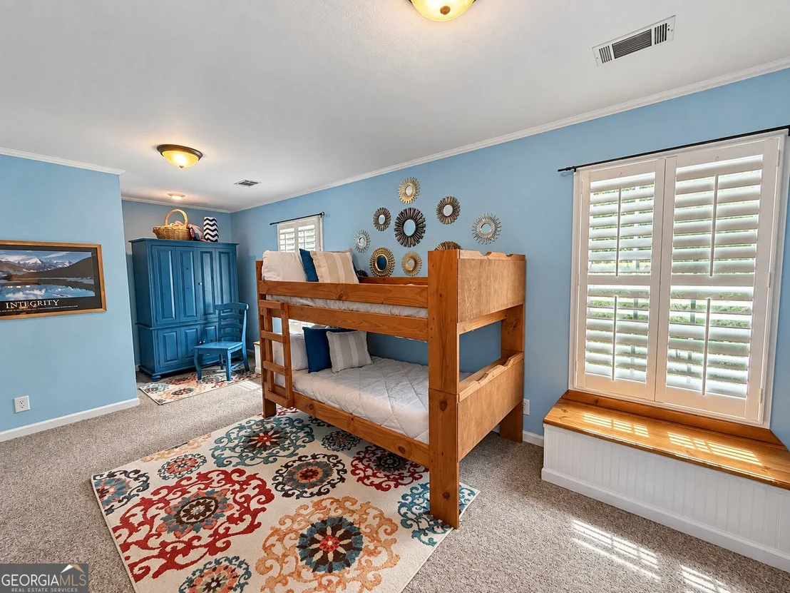 Photo of 669 Shorewood Circle