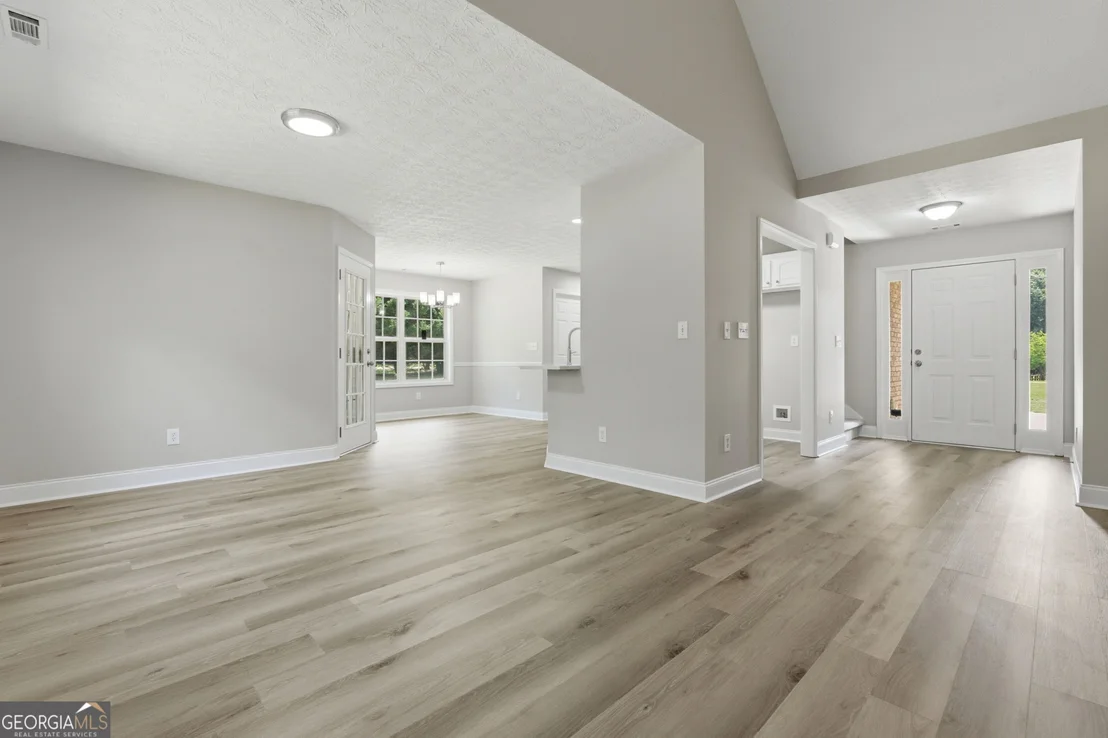 Photo of 155 Oak Hill Circle