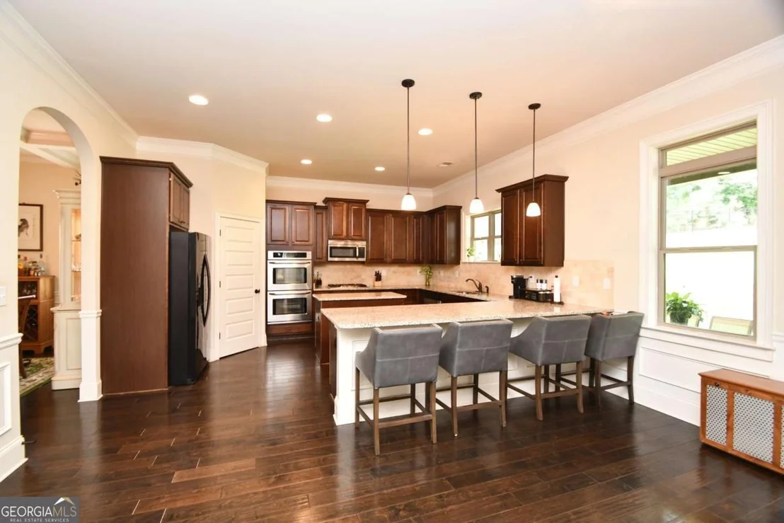Photo of 1140 Riverhill Drive