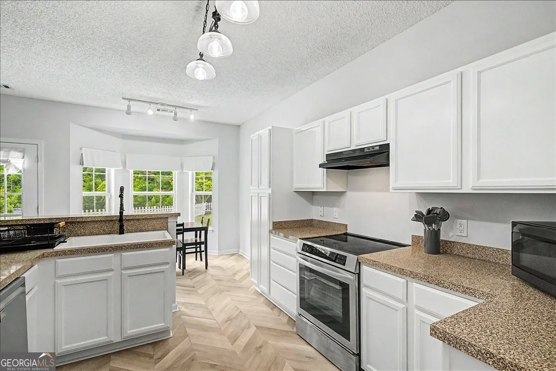 Photo of 512 Amsonia Circle