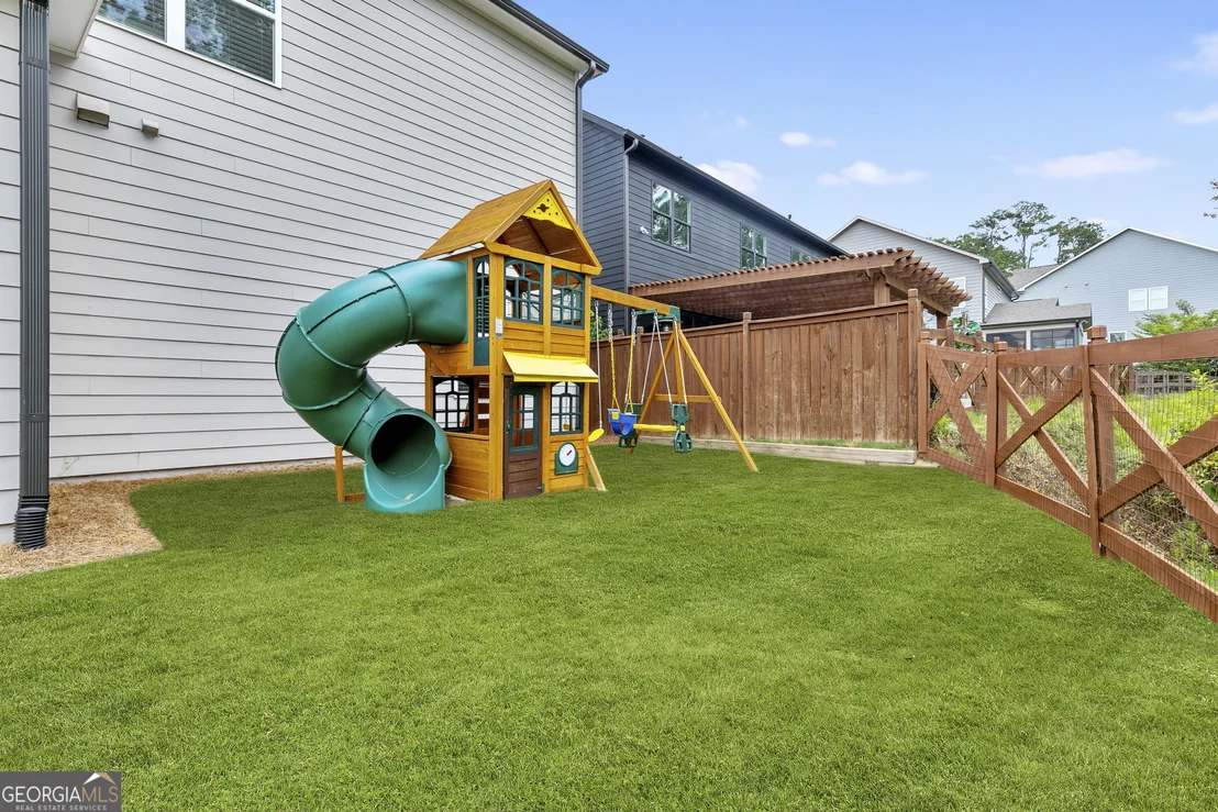 Photo of 710 Bridgeview Drive