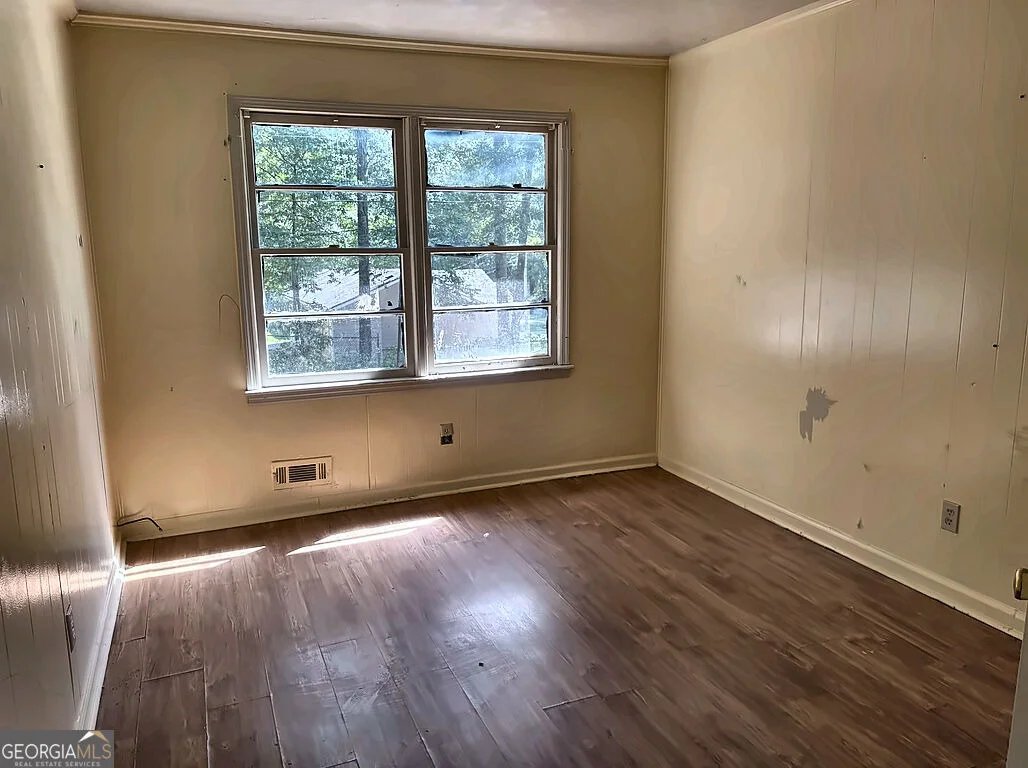 Photo of 7126 Pineview Drive