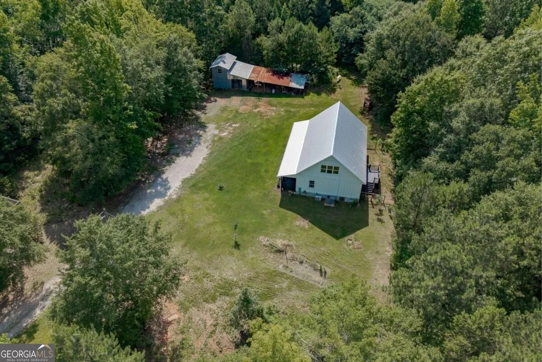 Photo of 930 James Holcomb Road