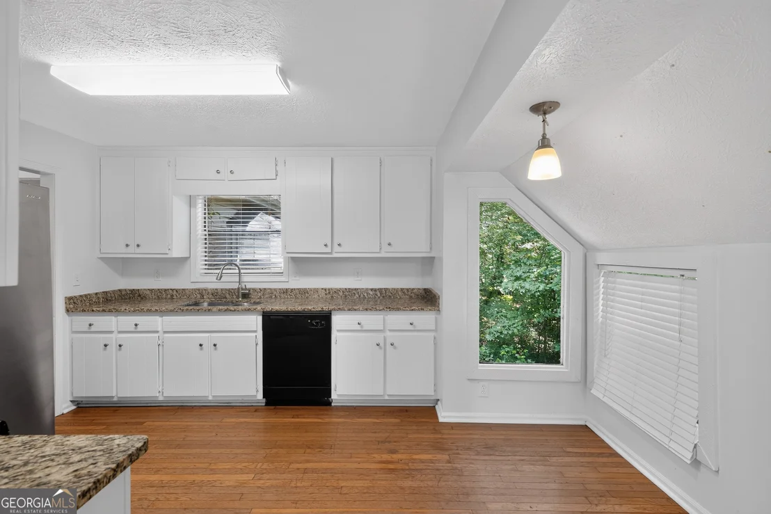 Photo of 3724 Summit Drive NW