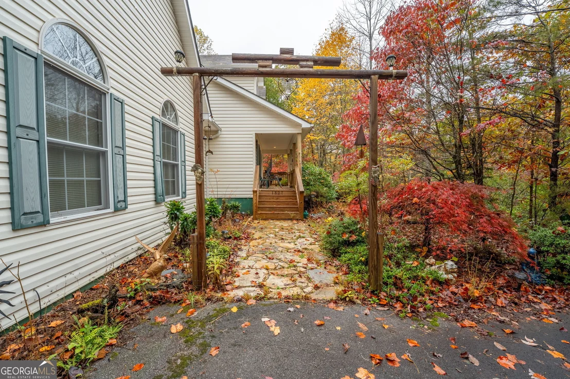 Photo of 1327 Pinnacle Drive