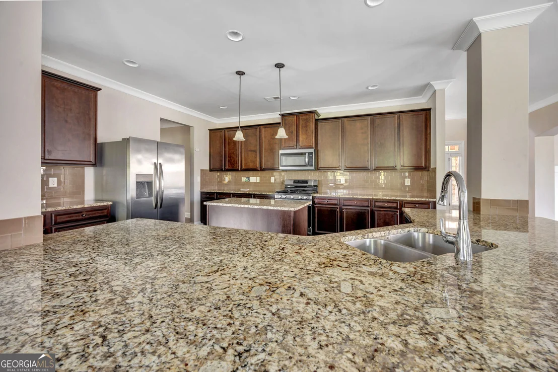 Photo of 910 Southfork Drive