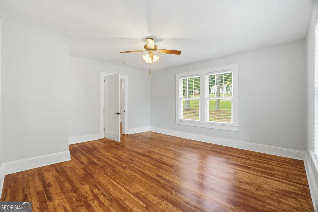 Photo of 3022 Maple Road SE