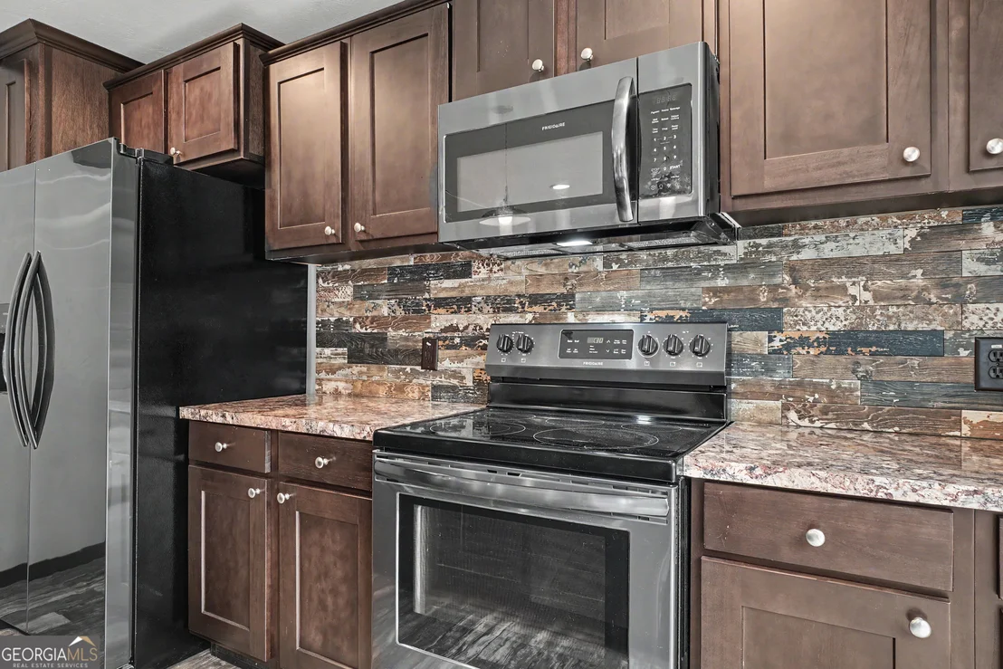 Photo of 257 Iris Drive