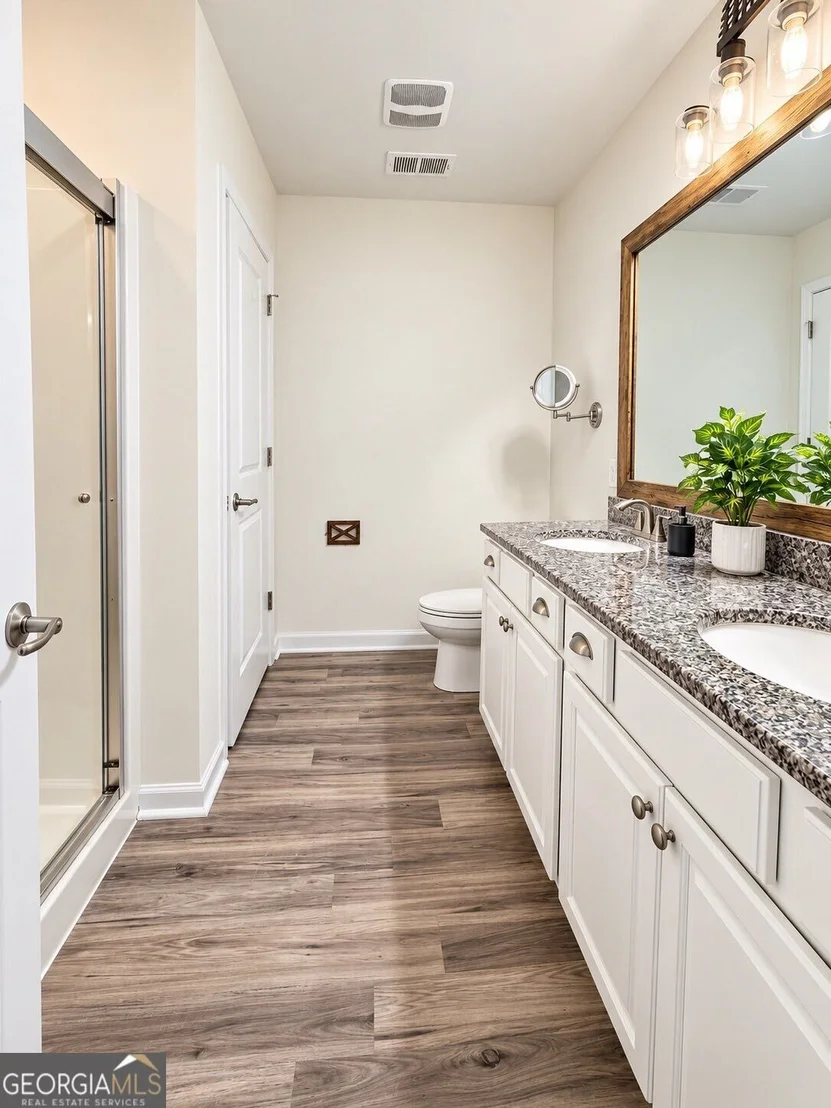 Photo of 6 Easy Street