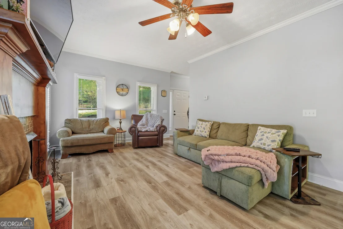 Photo of 1607 White Oak Drive