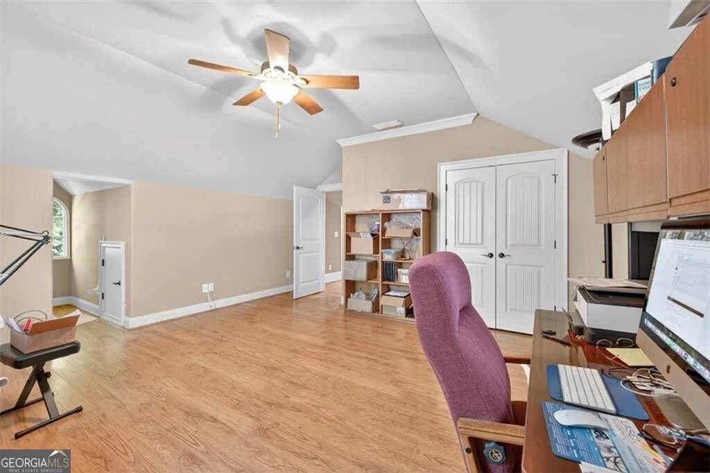 Photo of 5829 Swinging Gate Road