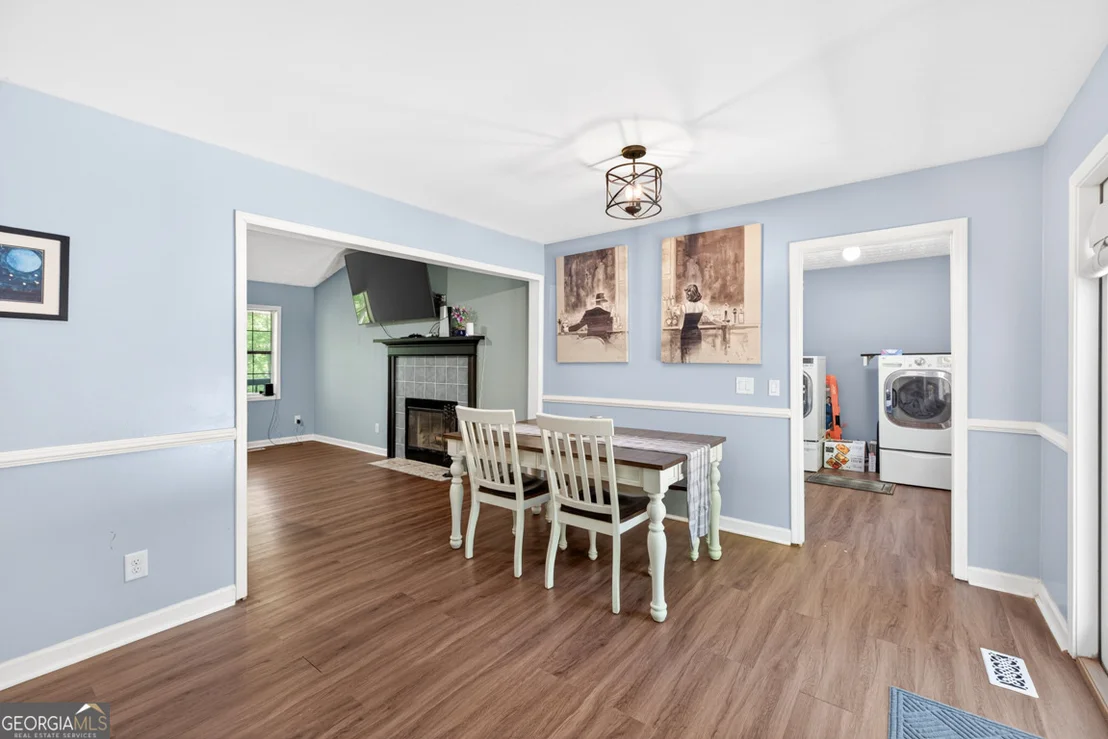 Photo of 386 Ridgewood Drive