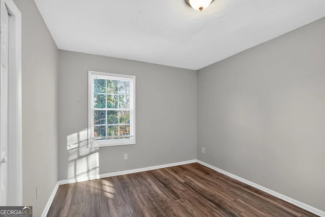 Photo of 1615 Pine Glen Circle